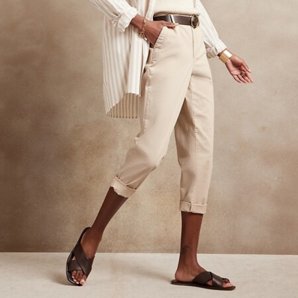 Banana Republic Slim-fit Flat Front Authentic Chino in Khaki 00P Petite GUC